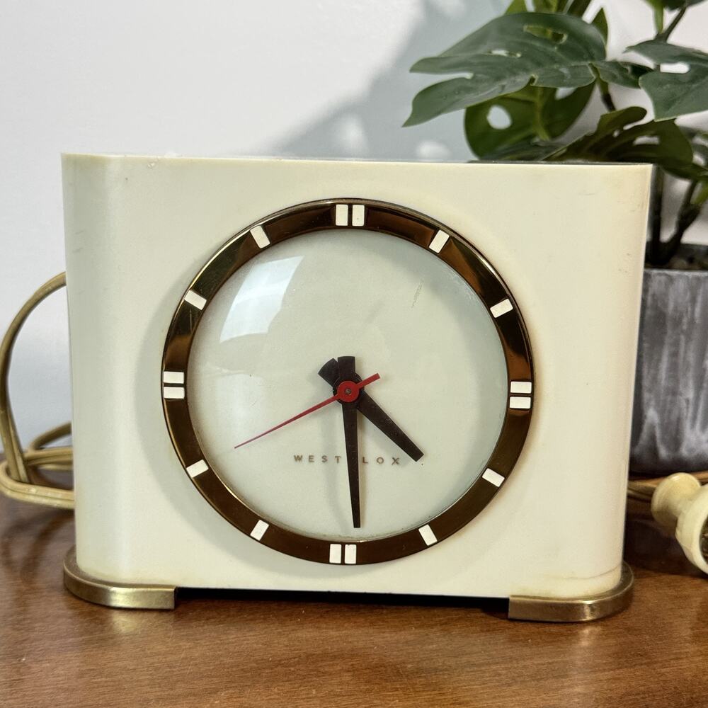 Vintage 1950s Westclox Ben Franklin S4 Electric Desk Table Clock Mid-Century